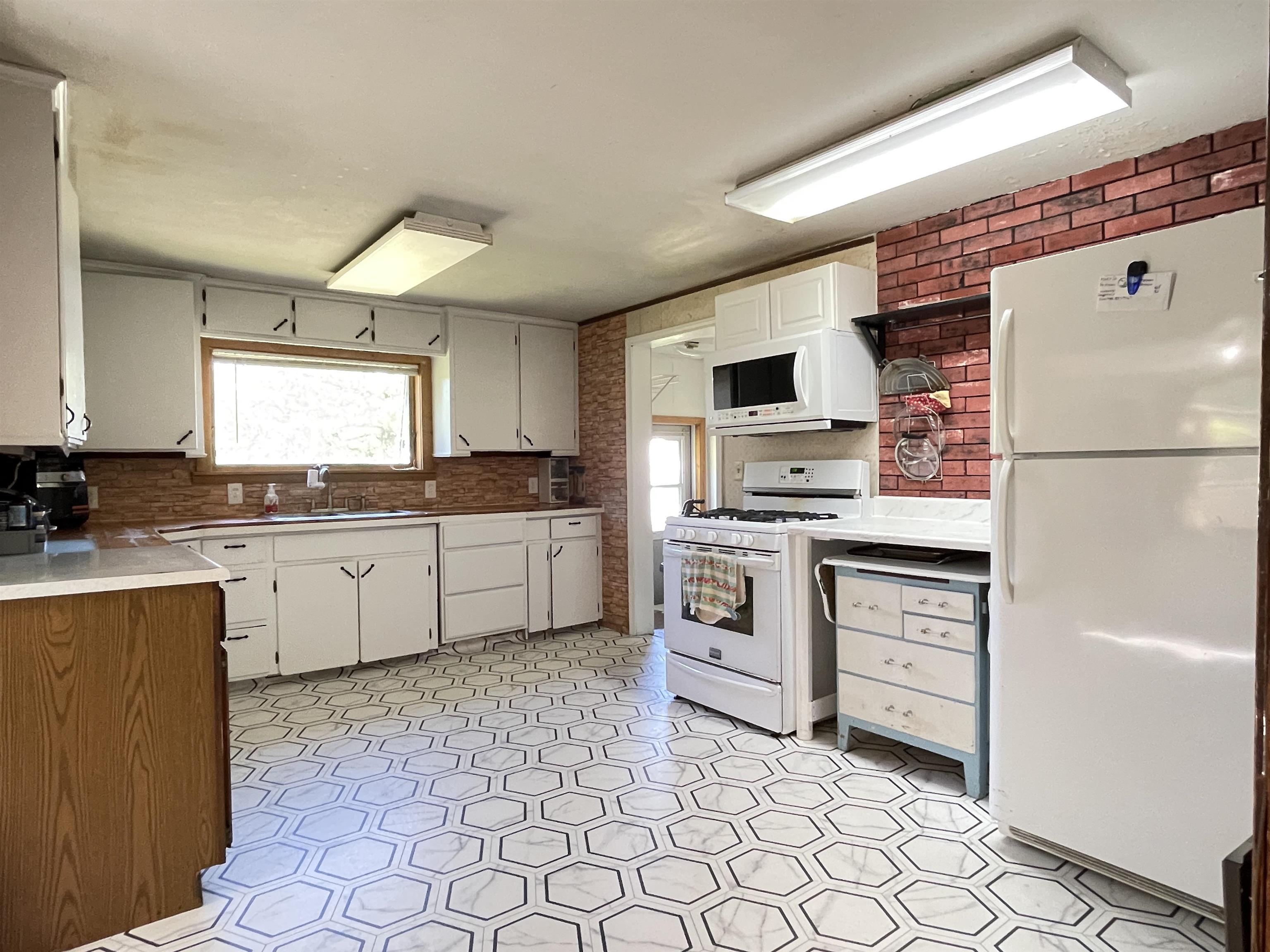 5680 3rd Street Blanchard, MI 49310 - Photo 24 of 37