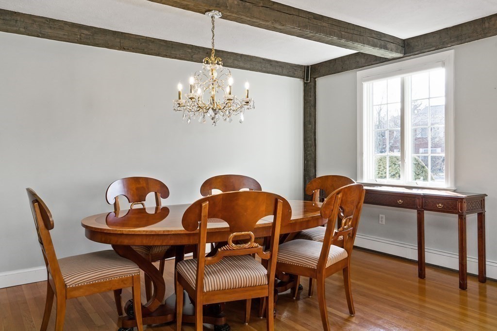 75 Maple Street Lexington, MA 02420 - Photo 6 of 39 Gallery Image 6