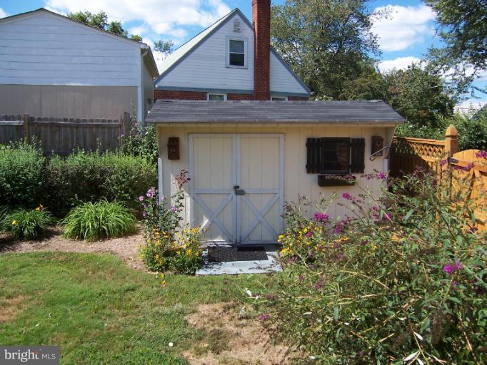 12430 Feldon Street Silver Spring, MD 20906 - Photo 6 of 22 Exterior (General)
