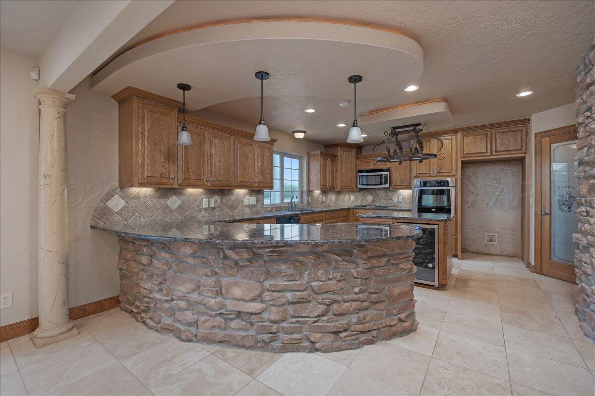 9000 Rj Drive Amarillo, TX 79119 - Photo 15 of 55 14-Kitchen