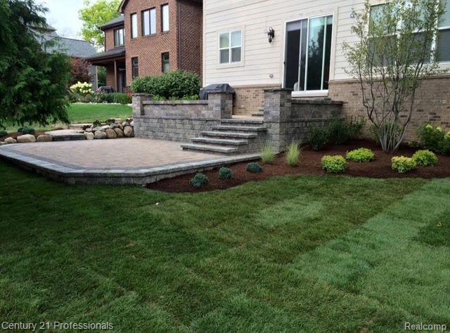 220 South Castell Avenue Rochester, MI 48307 - Photo 34 of 40
