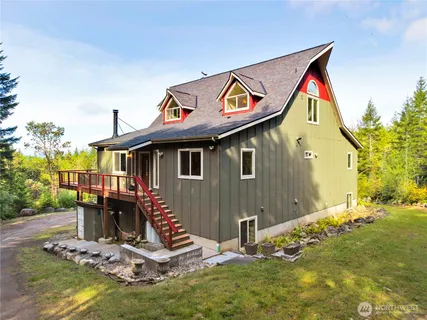 $925,000 | 83 Octopus Court, Quilcene, WA 98376