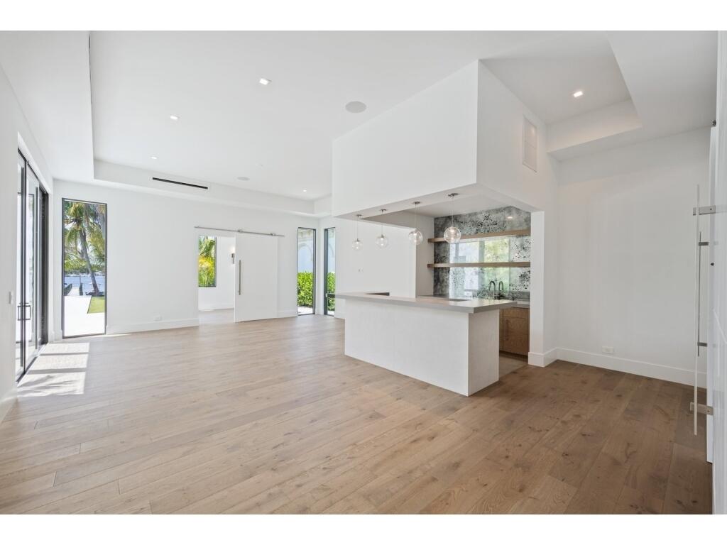 19311 North Riverside Drive Tequesta, FL 33469 - Photo 19 of 31 19-Photo 19