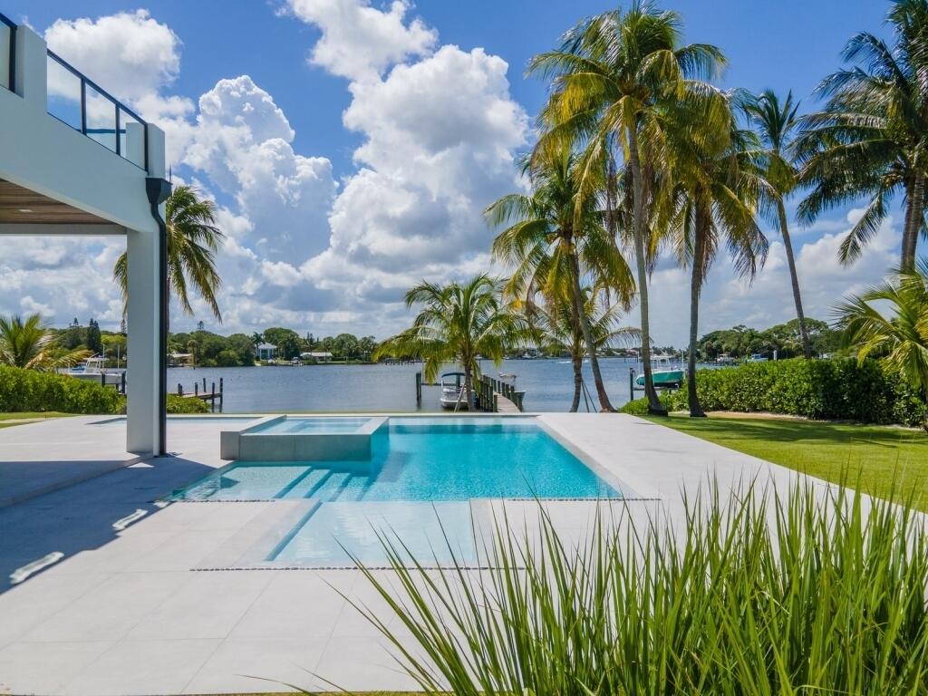 19311 North Riverside Drive Tequesta, FL 33469 - Photo 3 of 31 02-Photo 2