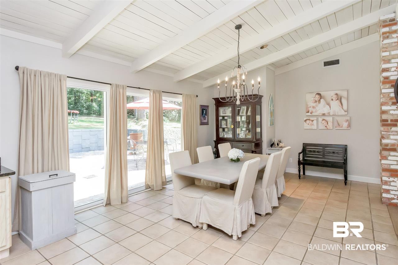 369 Gaines Avenue Mobile, AL 36609 - Photo 9 of 48