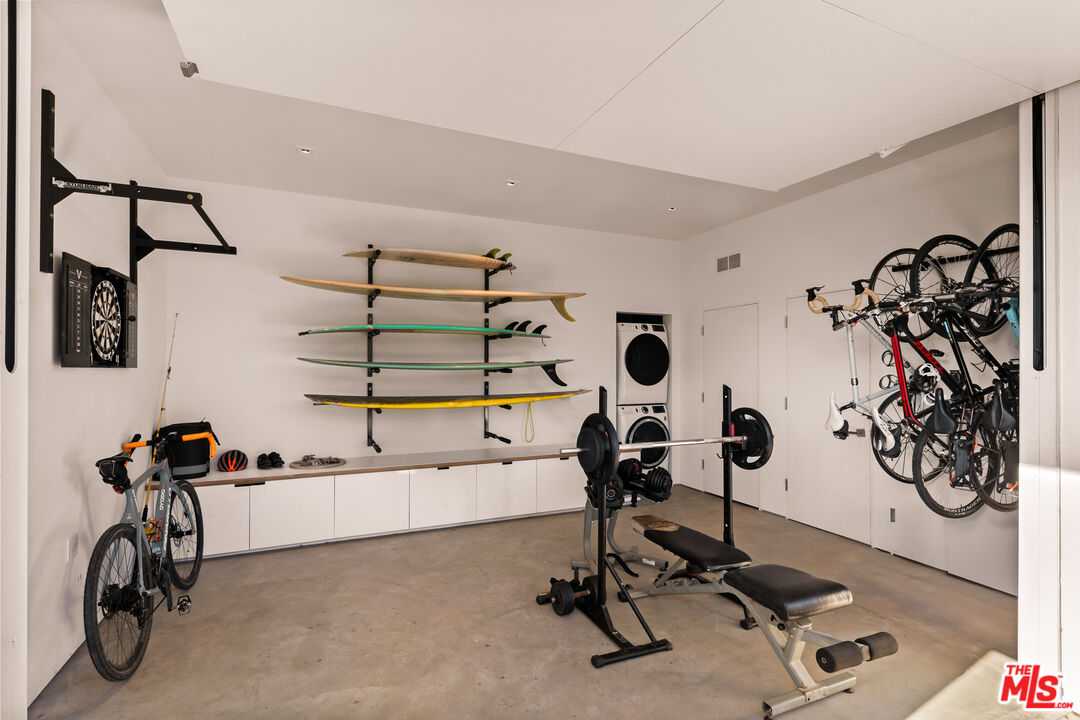 6728 Wildlife Road Malibu, CA 90265 - Photo 52 of 57 a view of a room with gym equipment