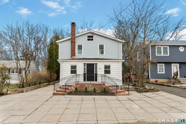 $769,500 | 35 Elberta Avenue, Trumbull, CT 06611