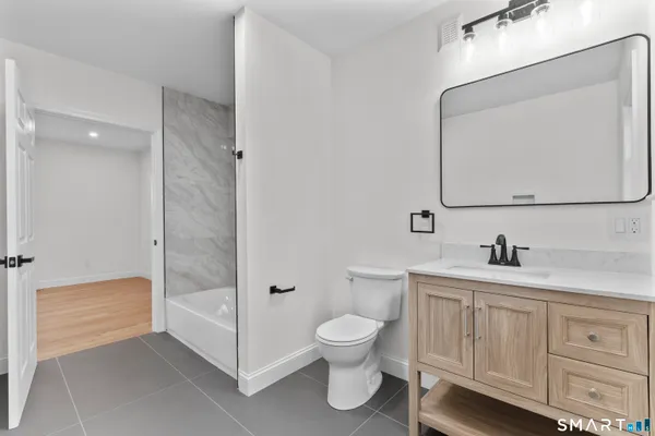 $769,500 | 35 Elberta Avenue, Trumbull, CT 06611