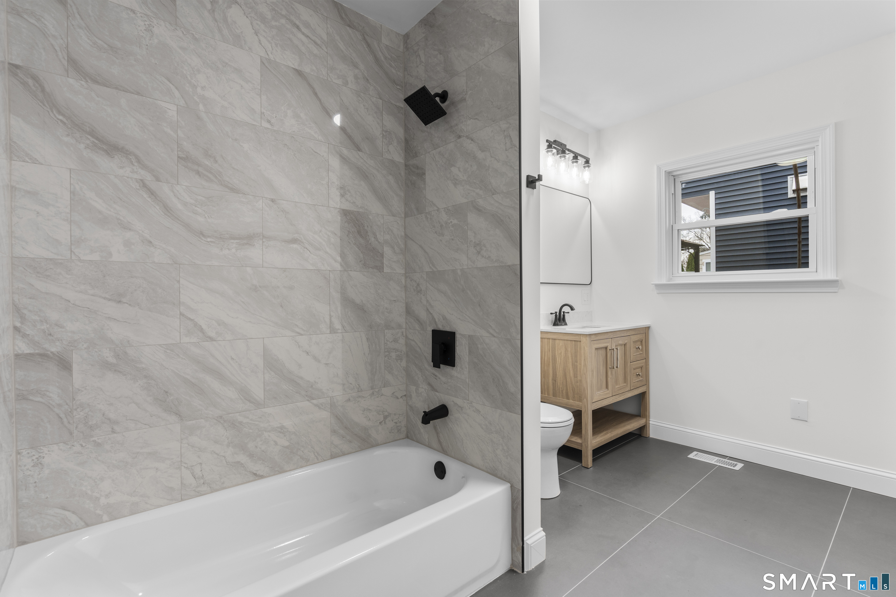 35 Elberta Avenue Trumbull, CT 06611 - Photo 16 of 41