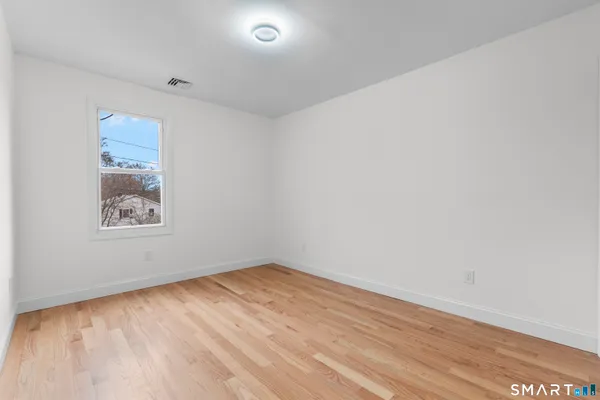 $769,500 | 35 Elberta Avenue, Trumbull, CT 06611