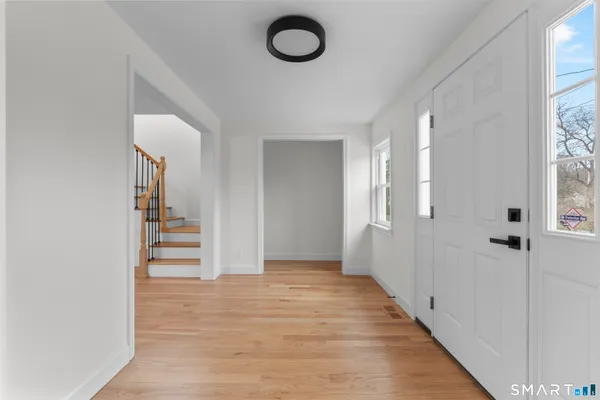 $769,500 | 35 Elberta Avenue, Trumbull, CT 06611