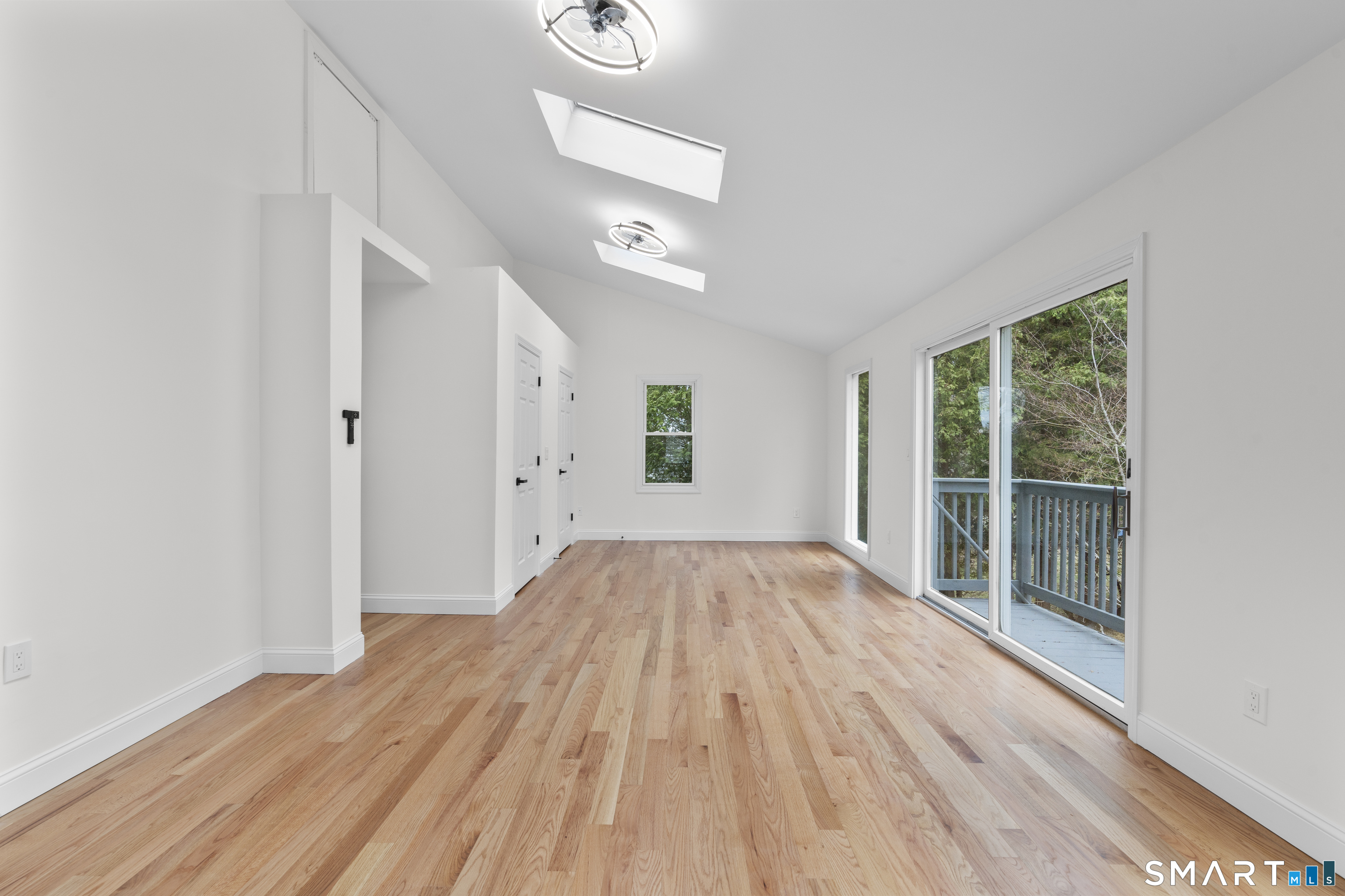 35 Elberta Avenue Trumbull, CT 06611 - Photo 27 of 41