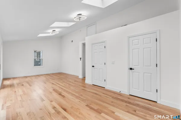 $769,500 | 35 Elberta Avenue, Trumbull, CT 06611