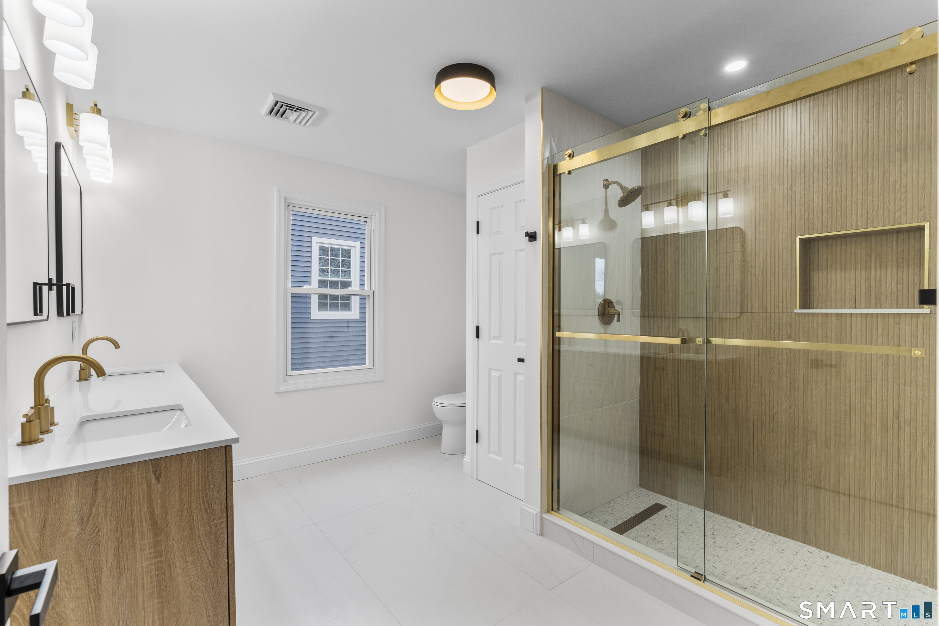 35 Elberta Avenue Trumbull, CT 06611 - Photo 31 of 41