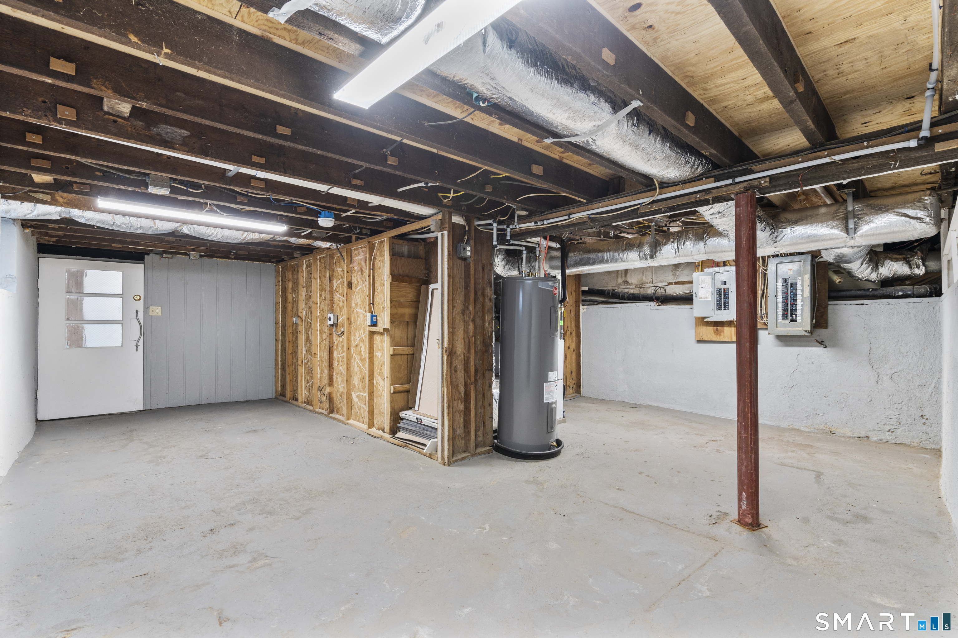 35 Elberta Avenue Trumbull, CT 06611 - Photo 34 of 41