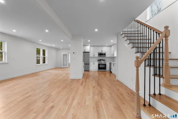 $769,500 | 35 Elberta Avenue, Trumbull, CT 06611