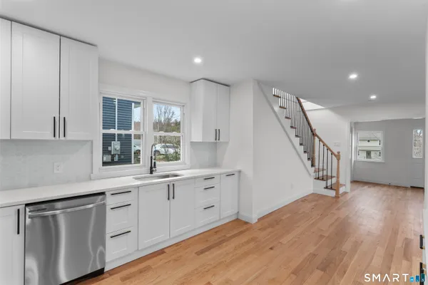 $769,500 | 35 Elberta Avenue, Trumbull, CT 06611