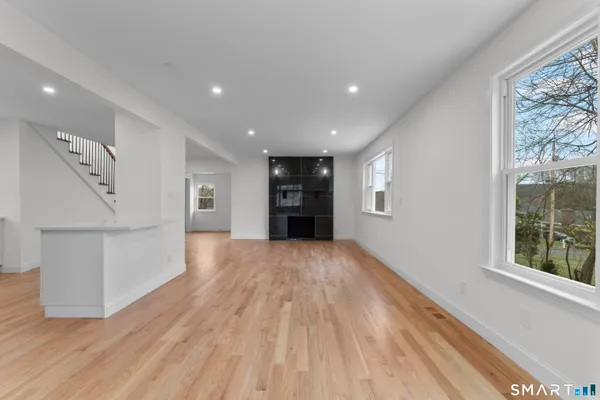 $769,500 | 35 Elberta Avenue, Trumbull, CT 06611