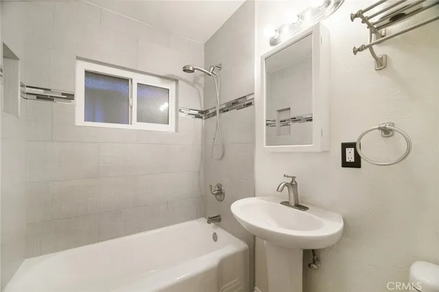 $2,890 | 706 Woodgate Street, Lancaster, CA 93534