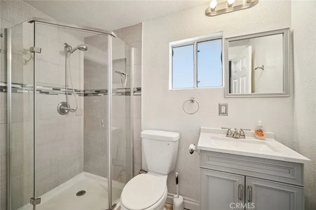 $2,890 | 706 Woodgate Street, Lancaster, CA 93534