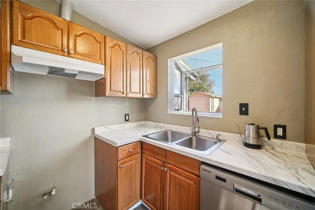 $2,890 | 706 Woodgate Street, Lancaster, CA 93534