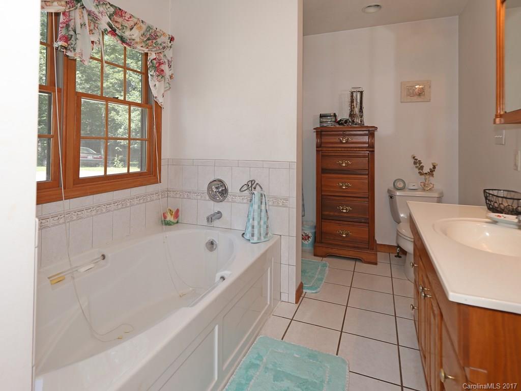 2485 Iron Duff Road Waynesville, NC 28785 - Photo 11 of 22 Gallery Image 11