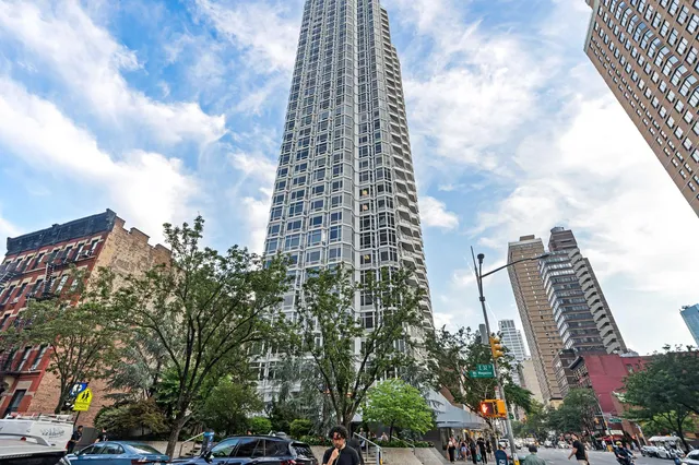 $1,100,000 | 200 East 32nd Street, Unit 32A | Kips Bay