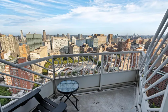 $1,100,000 | 200 East 32nd Street, Unit 32A | Kips Bay