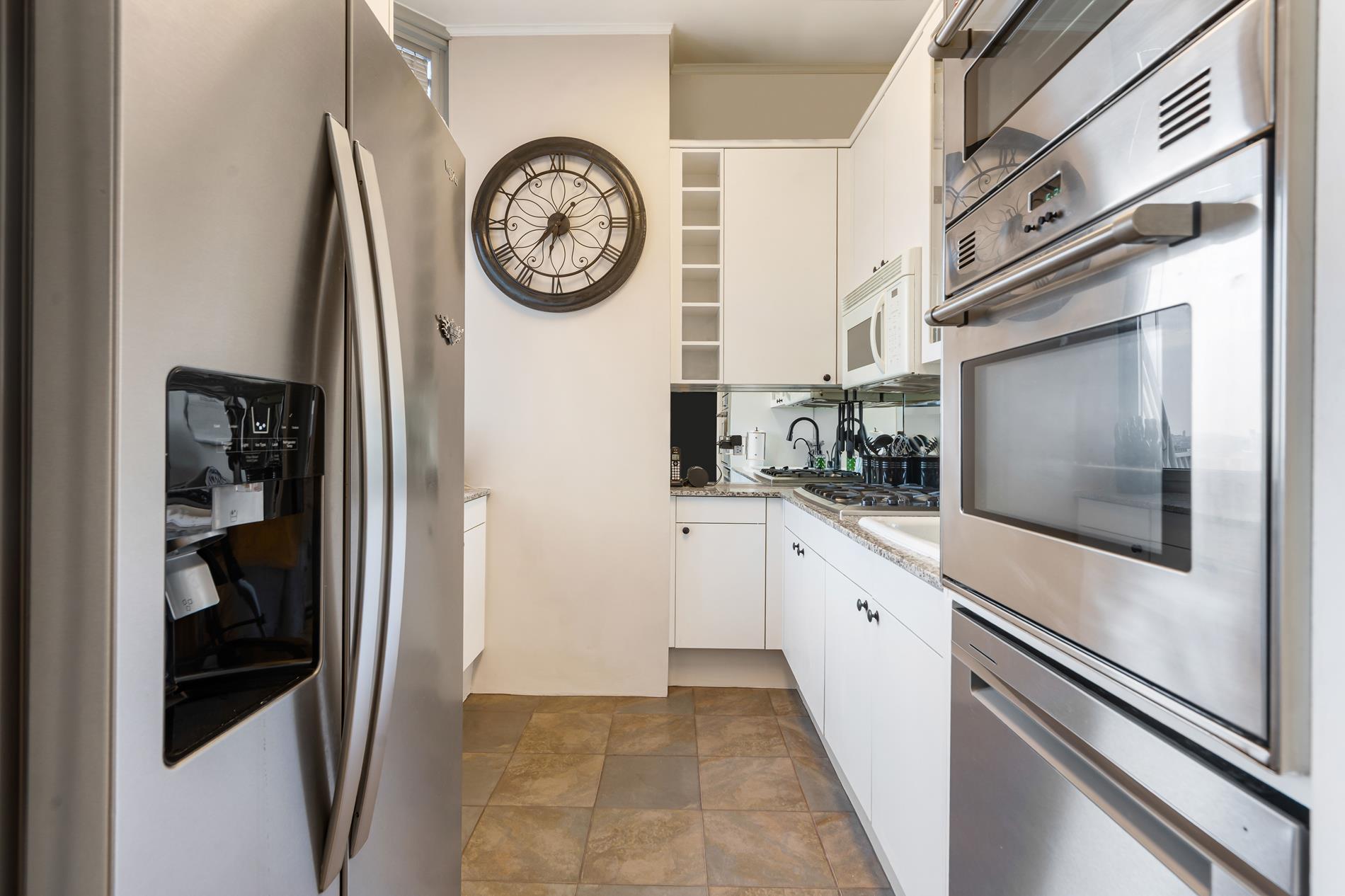 200 East 32nd Street, Unit 32A Manhattan, NY 10016 - Photo 9 of 18 Kitchen