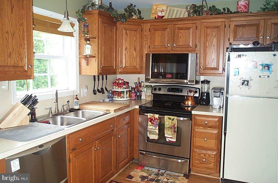 94 Freys Road Elizabethtown, PA 17022 - Photo 6 of 13 Gallery Image 6