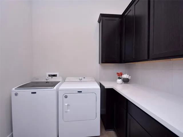 $2,325 | 20308 Great Egret Lane, Pflugerville, TX 78660