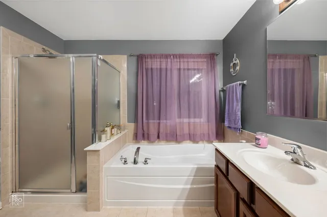 $549,900 | 598 Wexford Court, Elgin, IL 60124