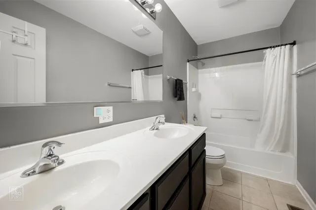 $549,900 | 598 Wexford Court, Elgin, IL 60124