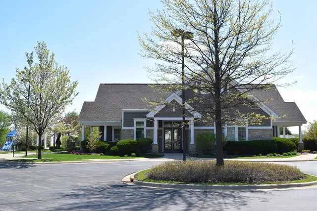 $549,900 | 598 Wexford Court, Elgin, IL 60124