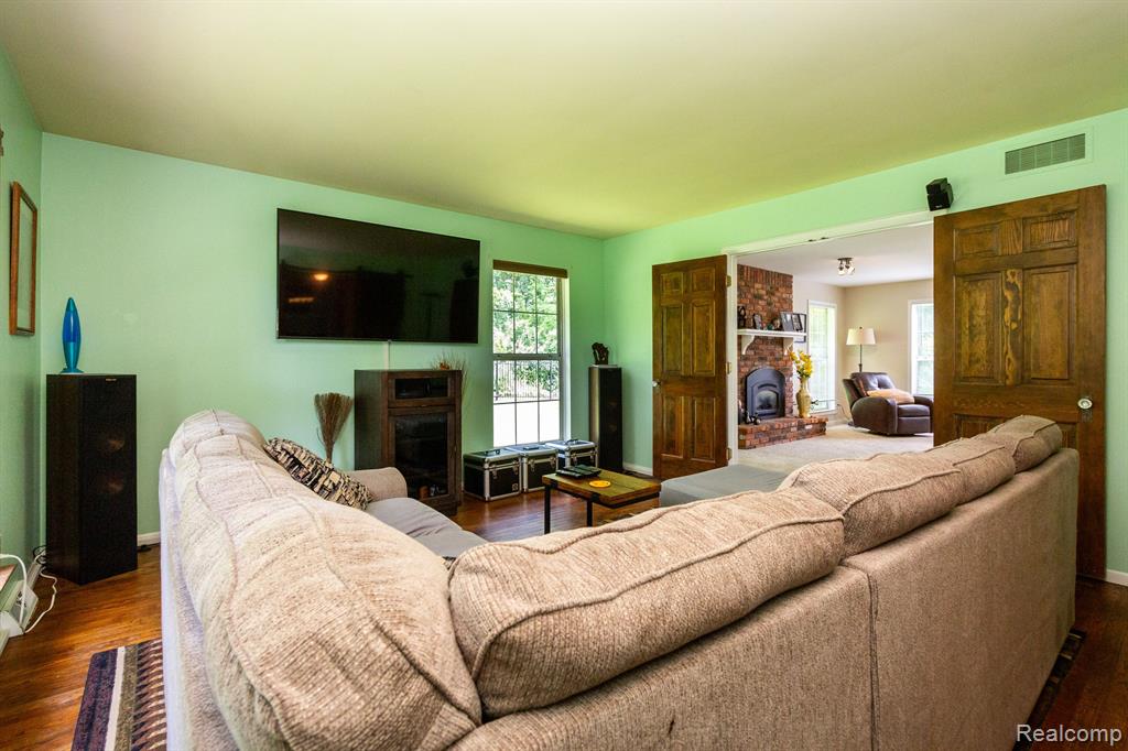 3269 Hixon Road Rochester, MI 48306 - Photo 9 of 41