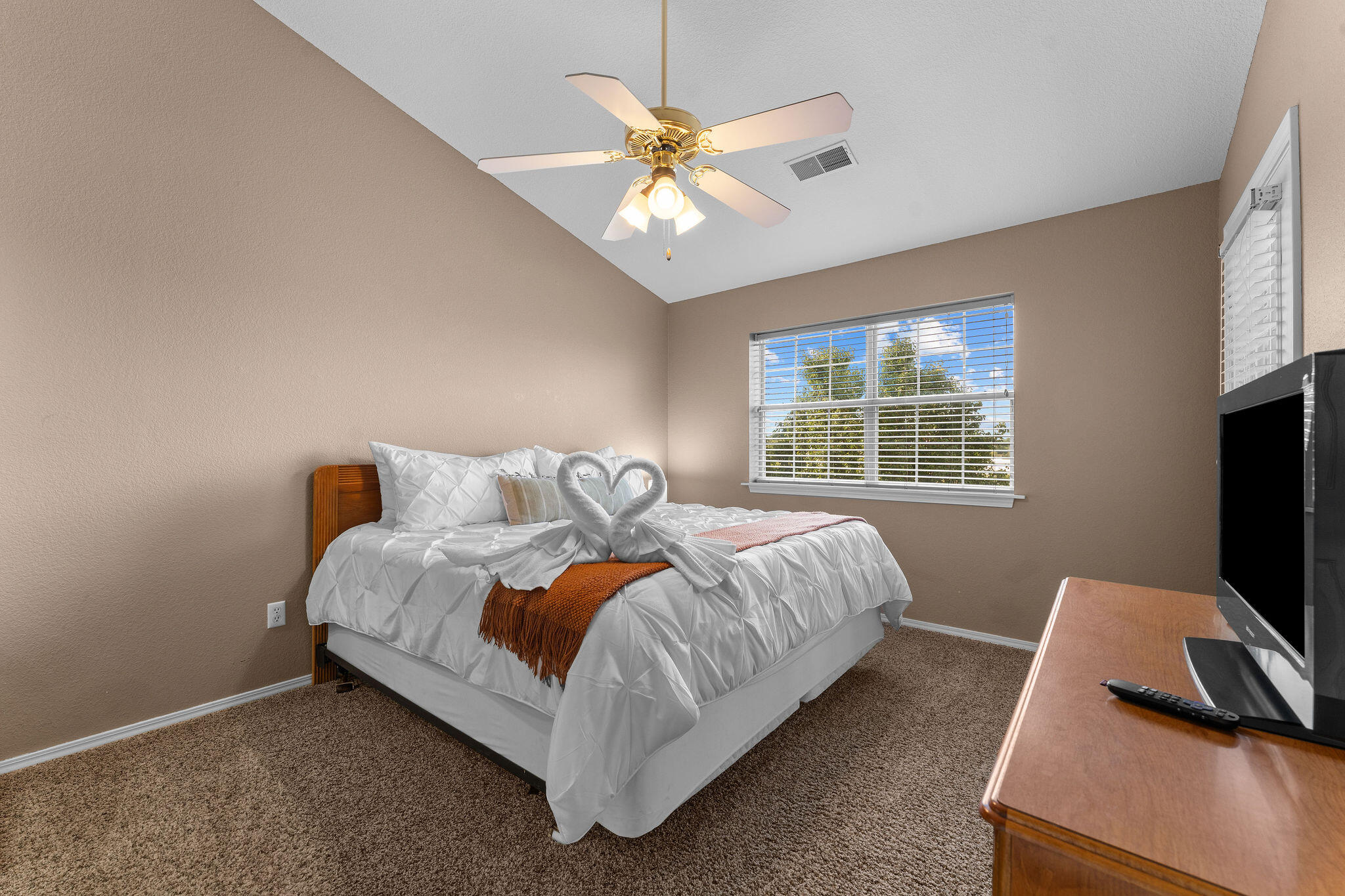 530 Spring Creek Road, Unit 12 Branson, MO 65616 - Photo 14 of 47 Master Bedroom