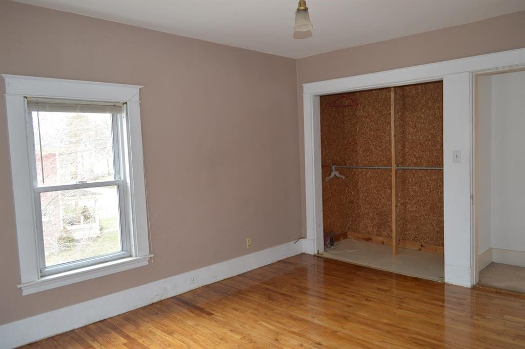 71 Lee Road Lincoln, ME 04457 - Photo 23 of 33 Bedroom with closet