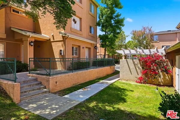 $425,000 | 1050 Harbor Heights Drive, Unit C, Harbor City, CA 90710