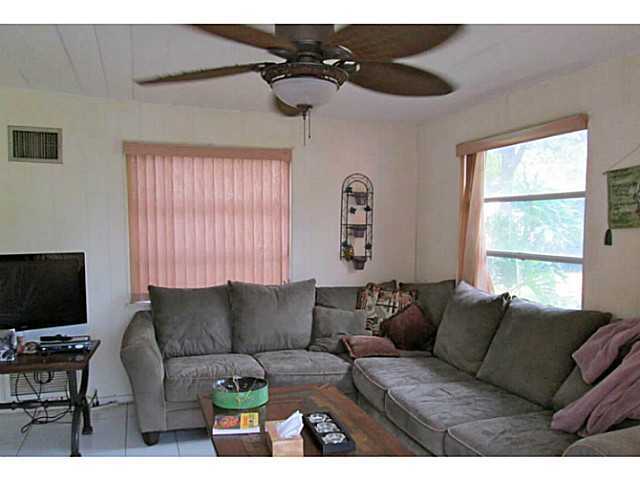 1601 Lance Road Jupiter, FL 33469 - Photo 3 of 7 Additional Photo