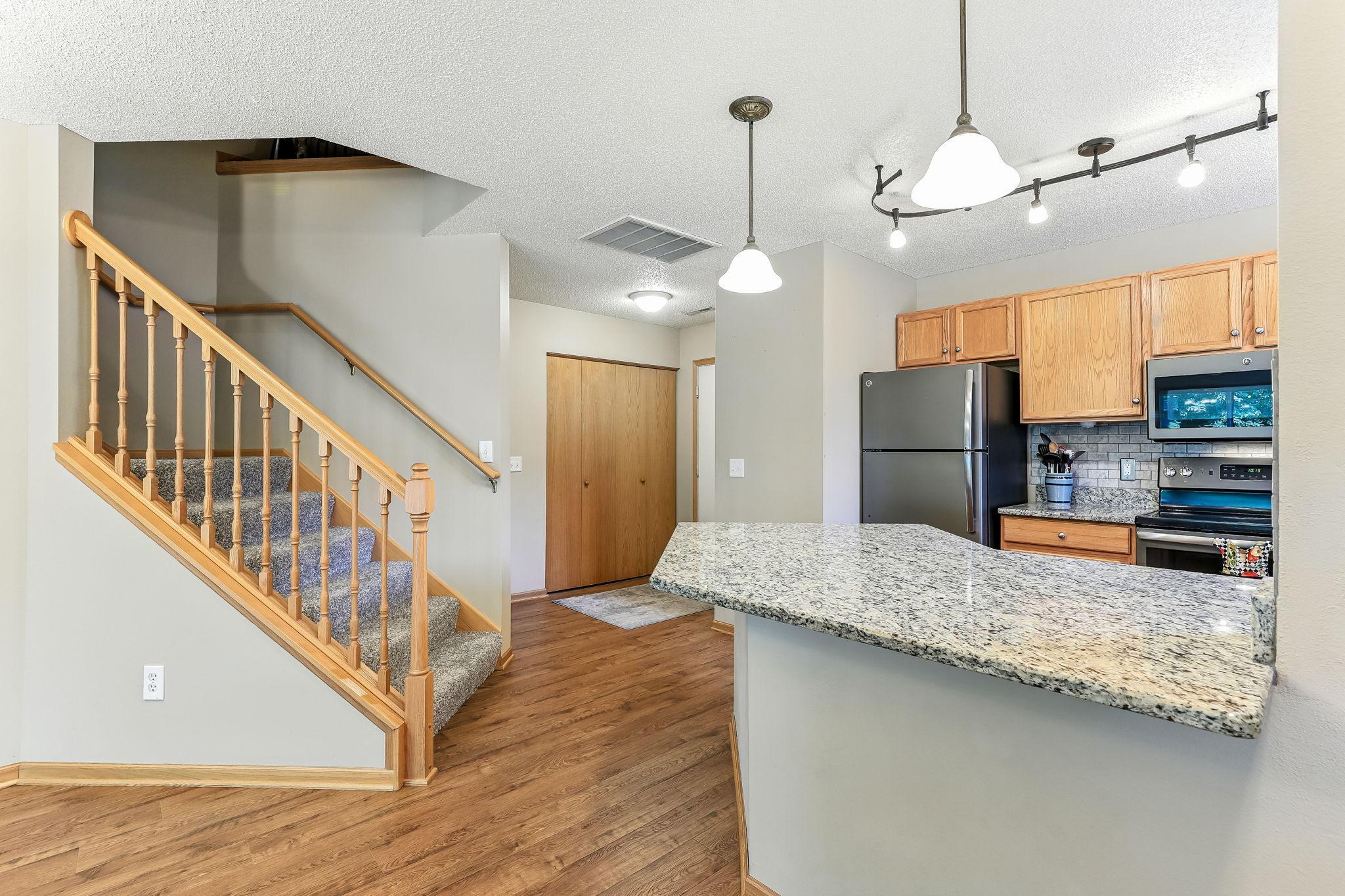 9061 Underwood Lane North Maple Grove, MN 55369 - Photo 6 of 17