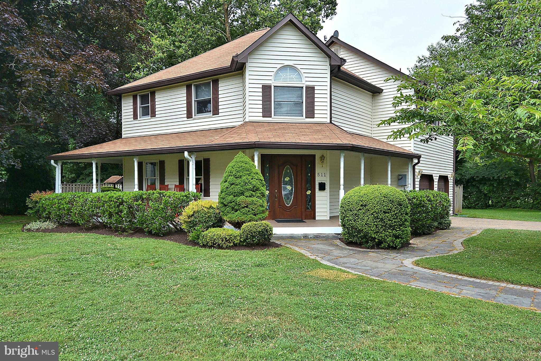 511 Marshall Road Southwest Vienna, VA 22180 - Photo 1 of 30 Exterior (Front)