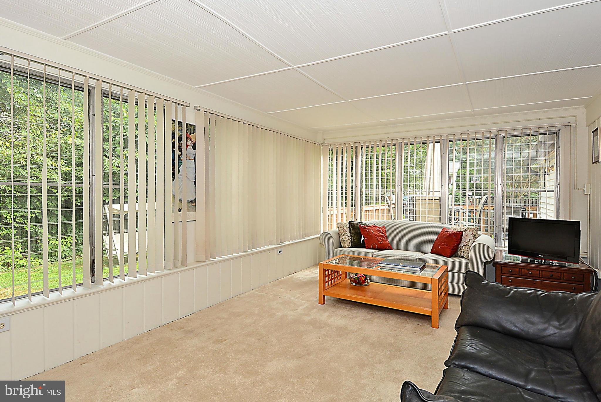 511 Marshall Road Southwest Vienna, VA 22180 - Photo 12 of 30 Sun Room
