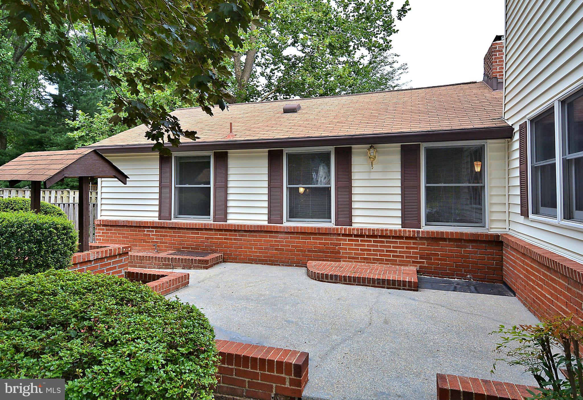 511 Marshall Road Southwest Vienna, VA 22180 - Photo 24 of 30 Exterior (General)