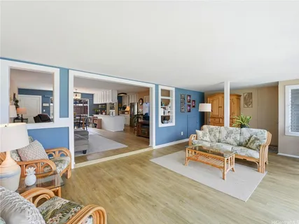 $1,695,000 | 715 Koko Isle Circle, Unit 13/1307, Honolulu, HI 96825