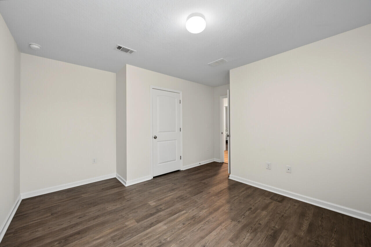 352 Merlin Court Crestview, FL 32539 - Photo 31 of 59 34-34