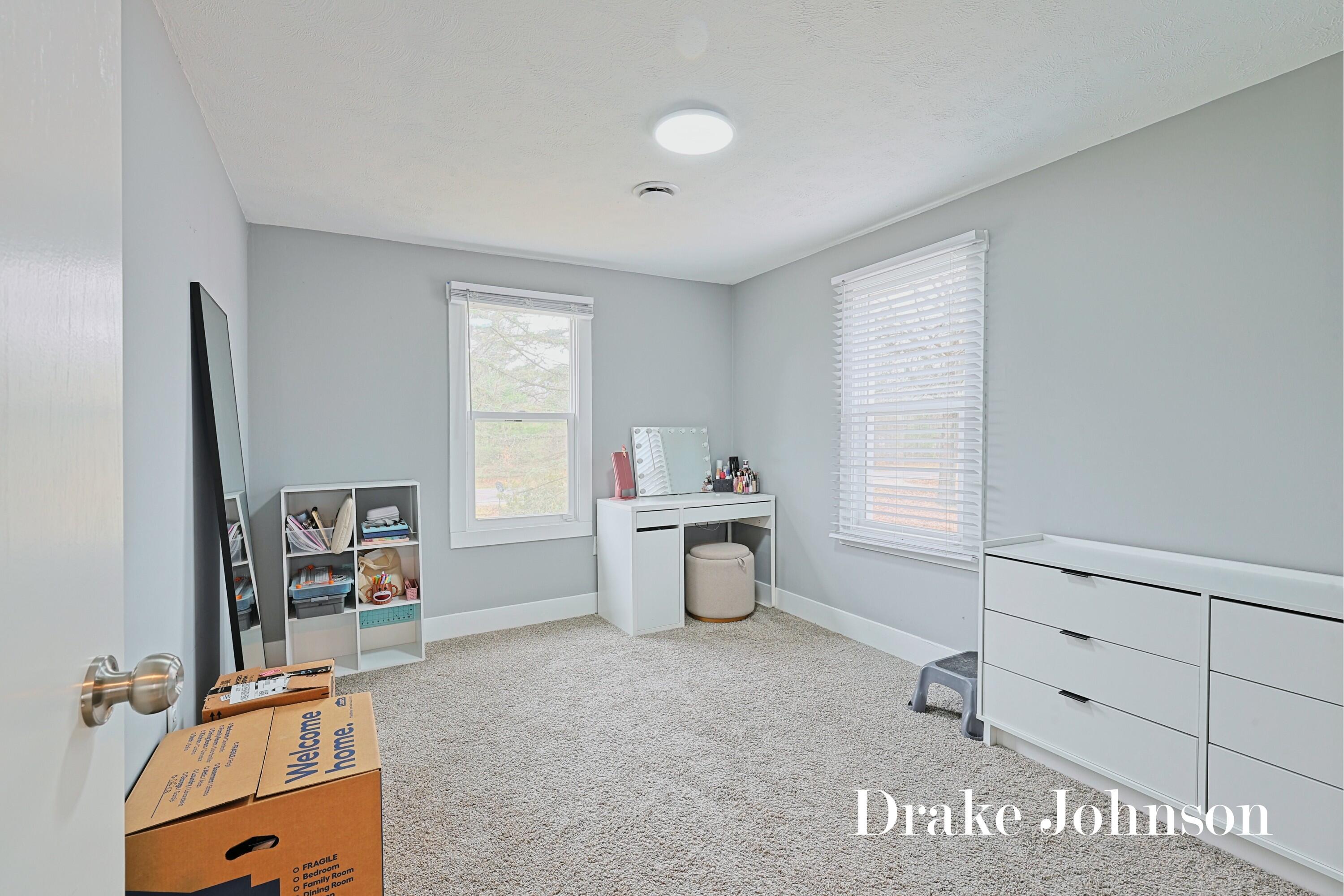 1351 Carr Road Muskegon, MI 49442 - Photo 20 of 27 IMG_0754