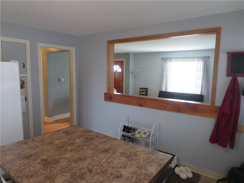 114 Holcroft Road Rochester, NY 14612 - Photo 11 of 42