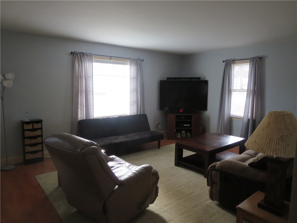 114 Holcroft Road Rochester, NY 14612 - Photo 12 of 42