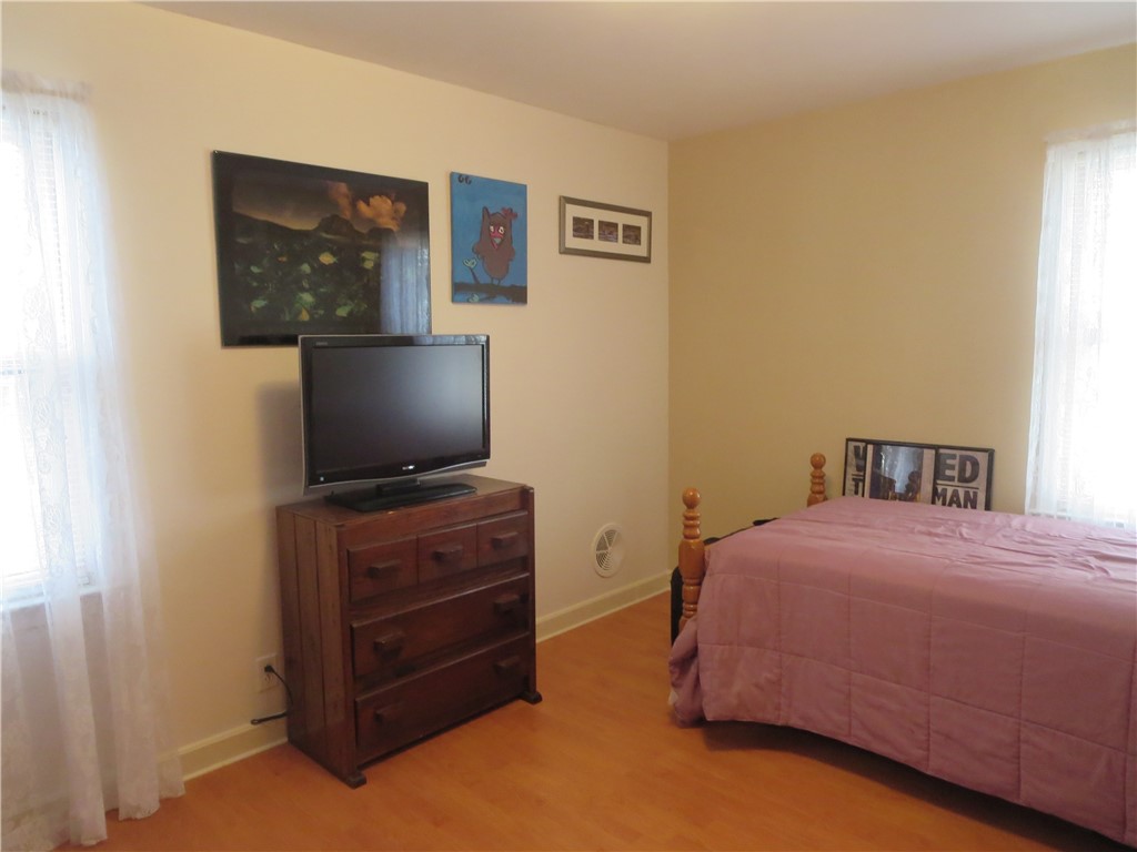 114 Holcroft Road Rochester, NY 14612 - Photo 23 of 42