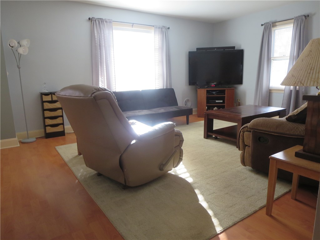 114 Holcroft Road Rochester, NY 14612 - Photo 27 of 42